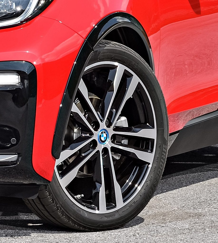 lologic-technology-di-bridgestone-e-modalita-sportiva