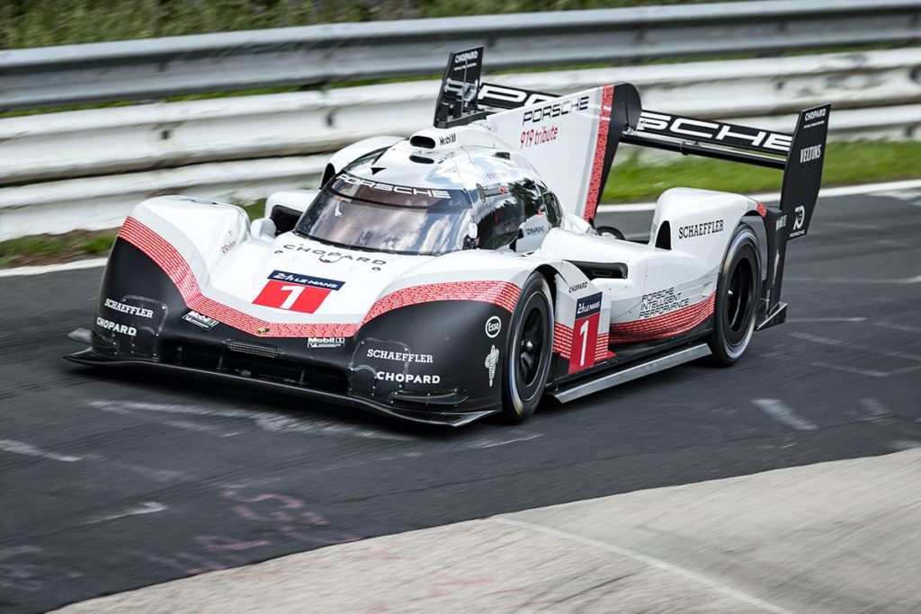 porsche-e-michelin-nuovo-record-assoluto-sul-giro-nel-leggendario-nurburgring-nordschleife