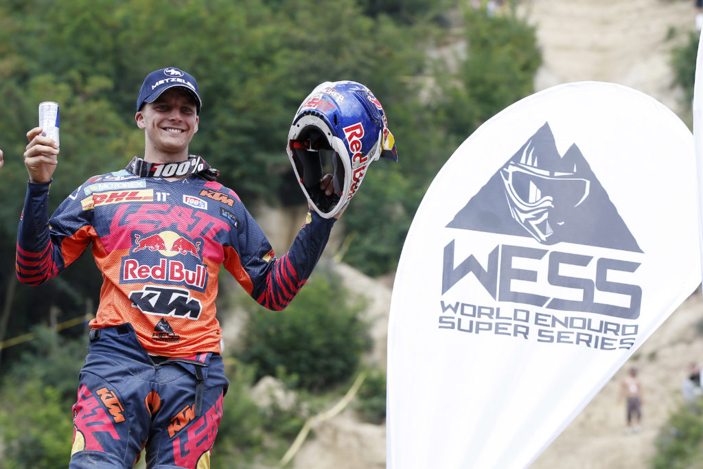 metzeler-e-stato-official-partner-del-redbull-romaniacs-e-ha-equipaggiato-piloti-ufficiali-ktm-protagonisti-del-quarto-round-del-world-enduro-super-series