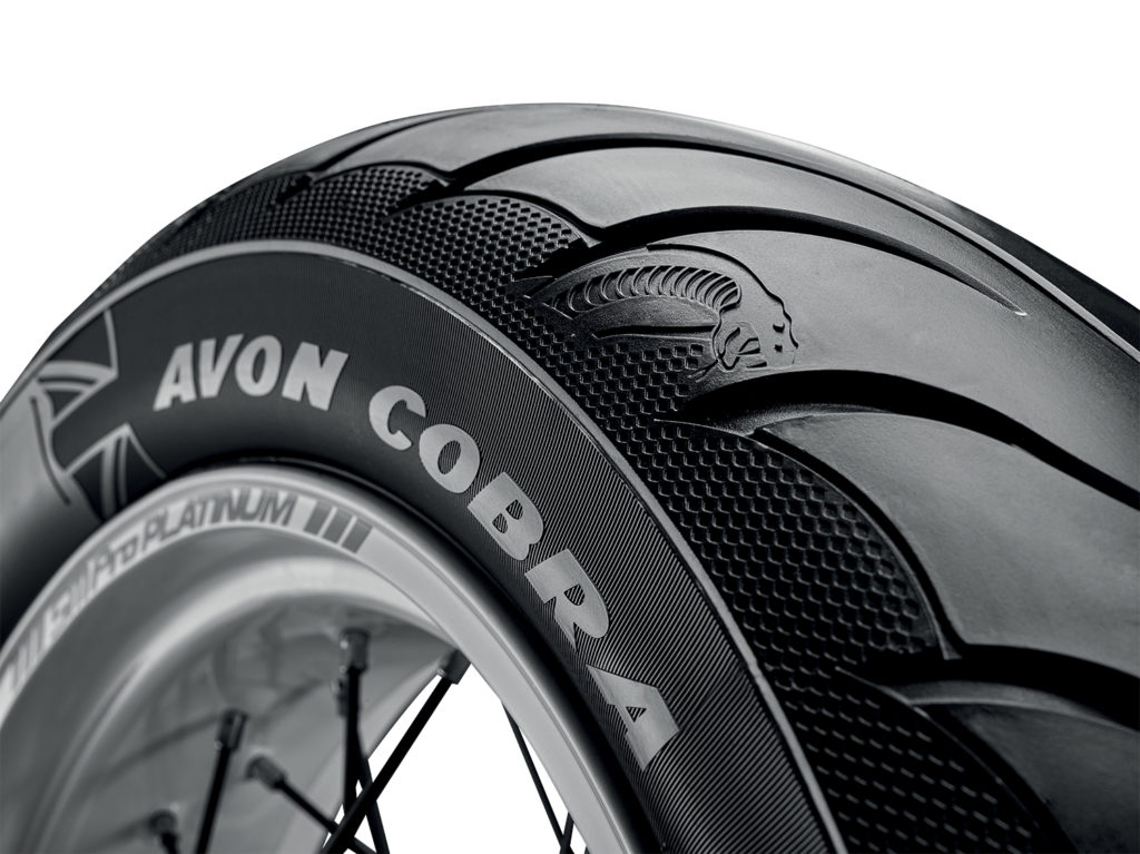 avon-lancia-la-nuova-gamma-di-pneumatici-cobra-chrome