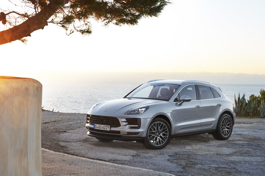 la-porsche-macan-s-debutta-con-un-nuovo-motore-v6-turbo