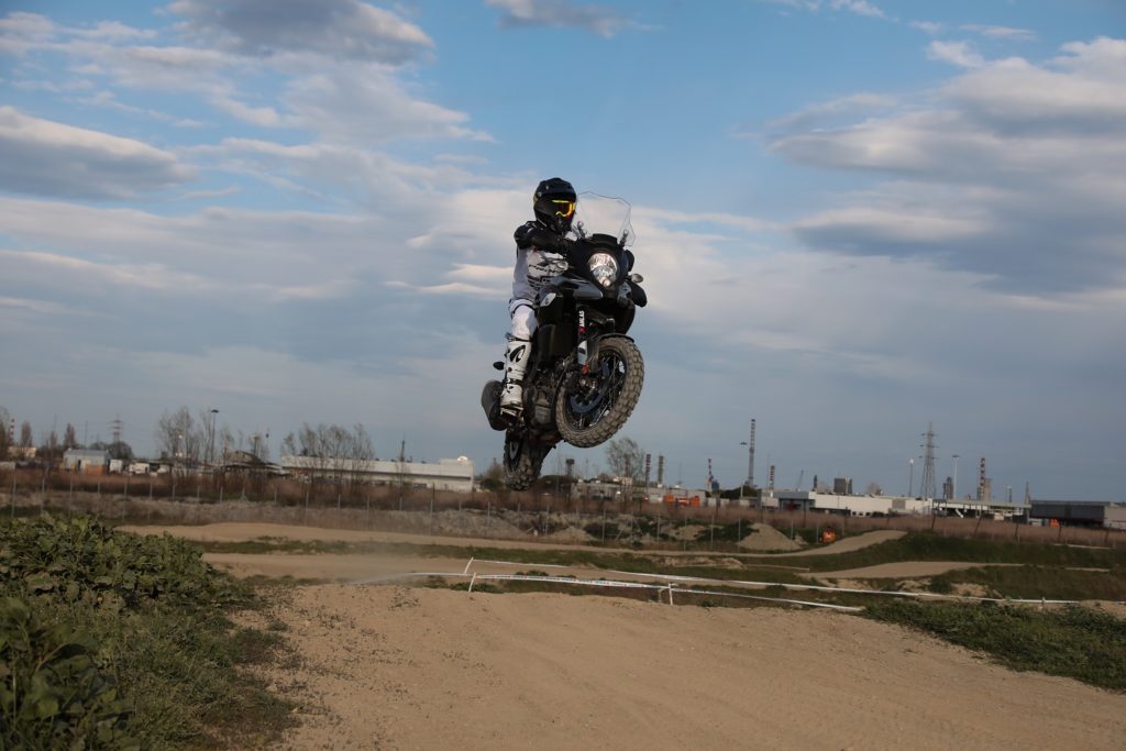 suzuki-v-strom-academy-2019-al-via-le-iscrizioni