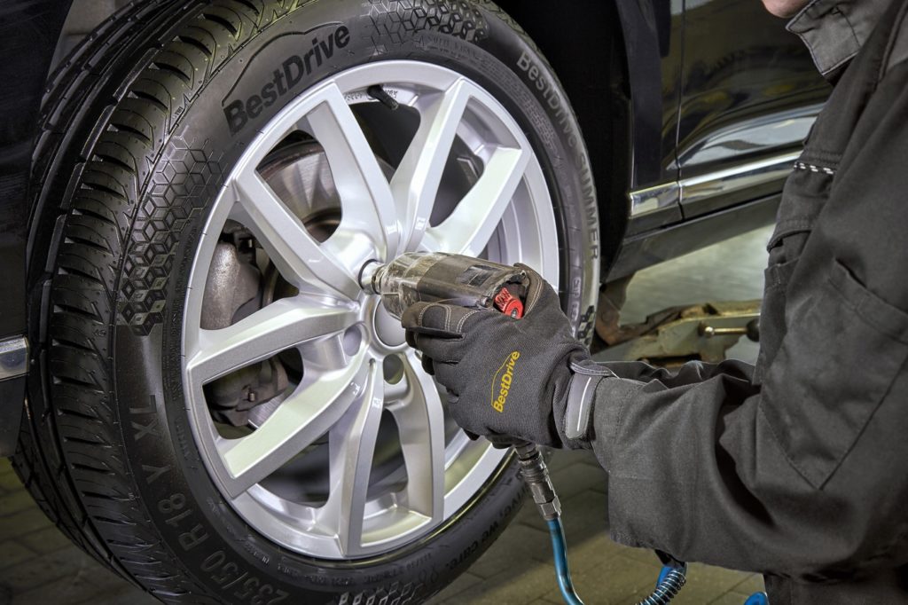 bestdrive-summer-e-bestdrive-van-summer-nuovi-pneumatici-esclusivi-per-la-rete-targata-continental