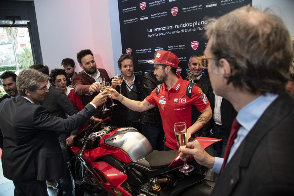 ducati-inaugura-il-secondo-flagship-store-roma