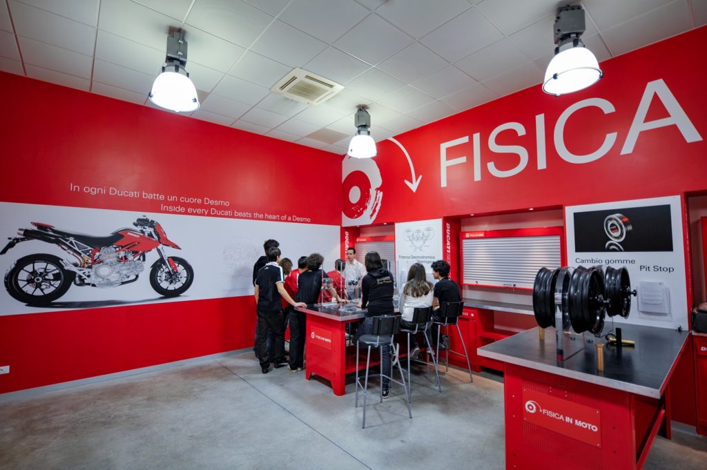 torna-la-summer-school-fisica-in-moto-di-fondazione-ducati