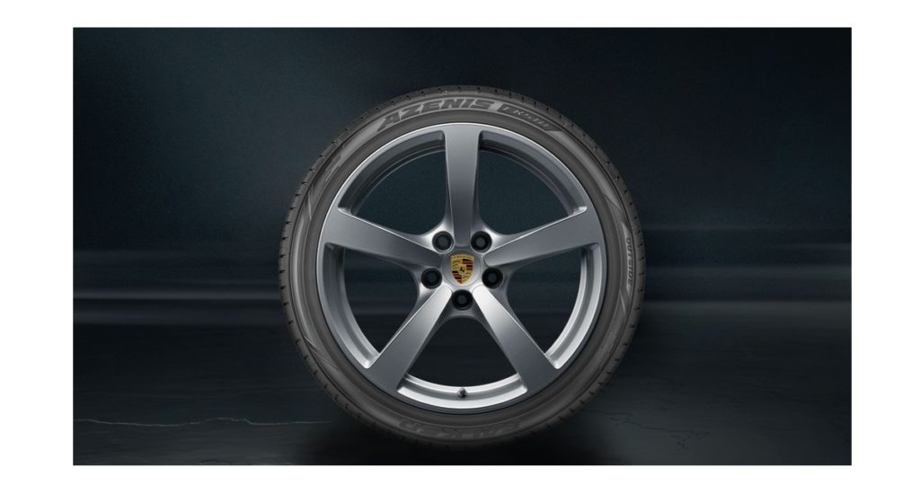 pneumatici-falken-in-primo-equipaggiamento-sulla-porsche-macan