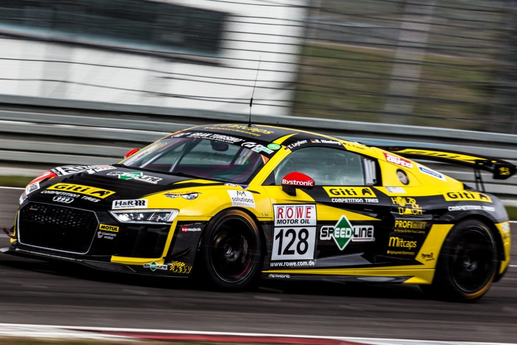 le-due-audi-r8-di-giti-vincono-nella-loro-classe-e-il-team-di-sole-donne-ottiene-unottima-performance-alla-24-ore-di-nurburgring
