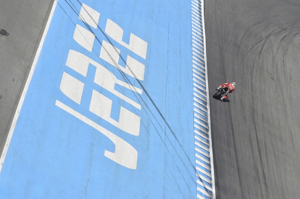 anteprima-e-orari-tv-sbk-jerez-2019-pirelli-con-una-nuova-soluzione-posteriore