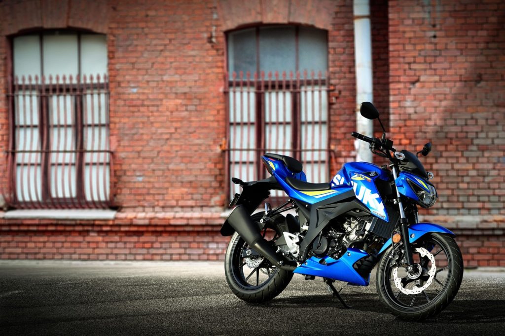 suzuki-regala-la-patente-a1-ai-giovani-piloti