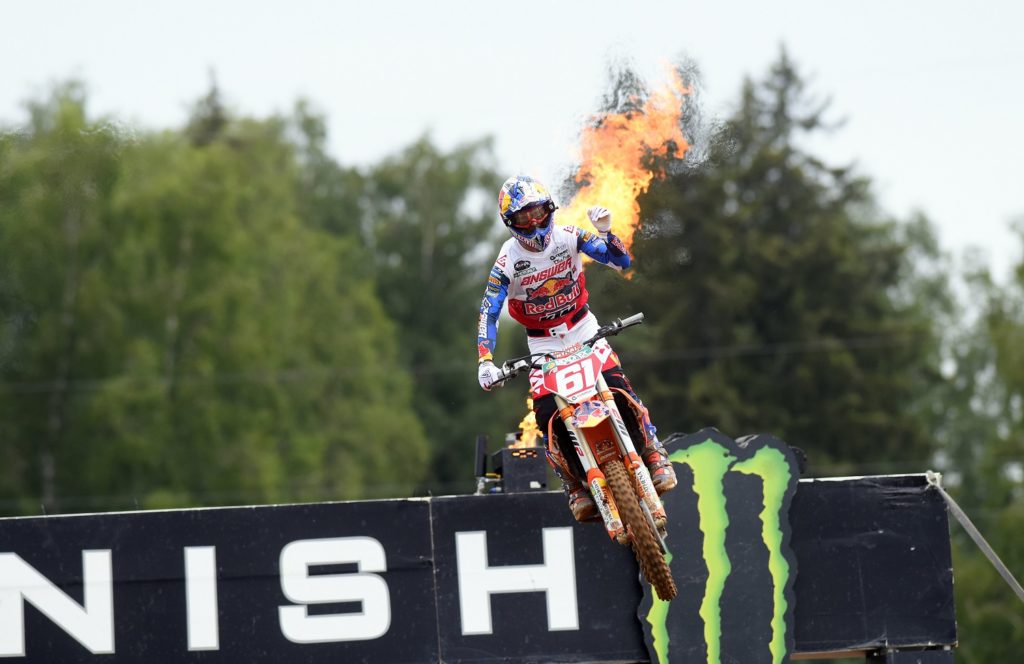 pirelli-sempre-al-top-nel-gran-premio-di-motocross-della-lettonia-corso-kegums