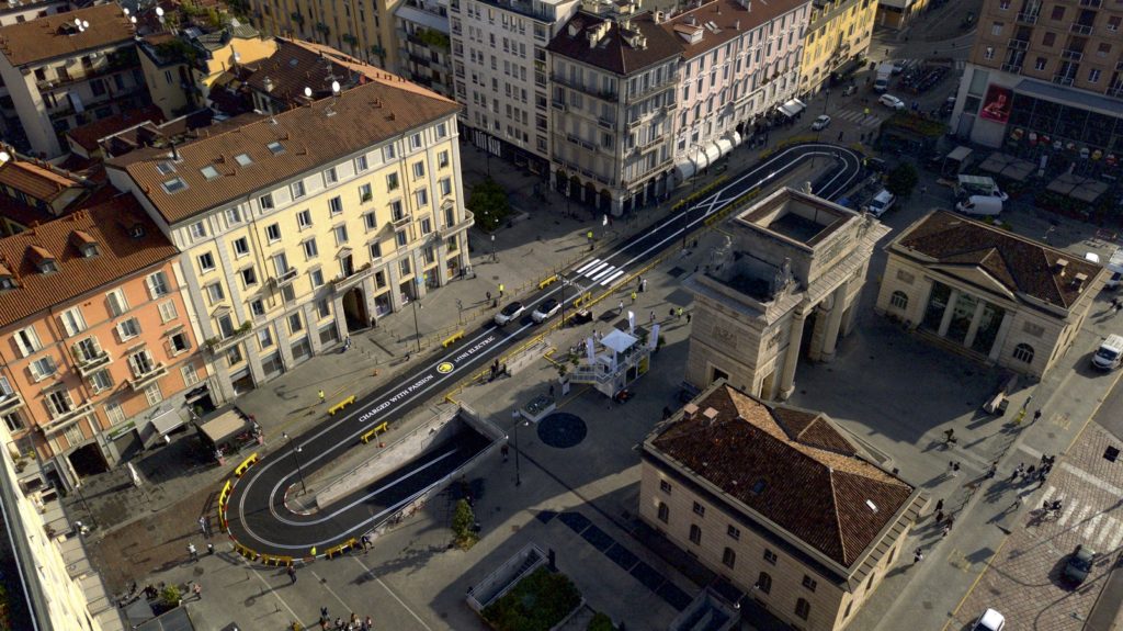 nuova-mini-cooper-se-milano-circuito