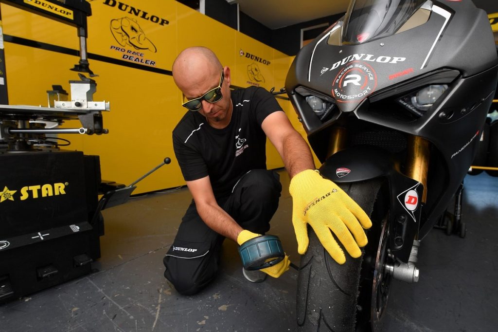 nasce-dunlop-pro-race-dealer-al-cremona-circuit