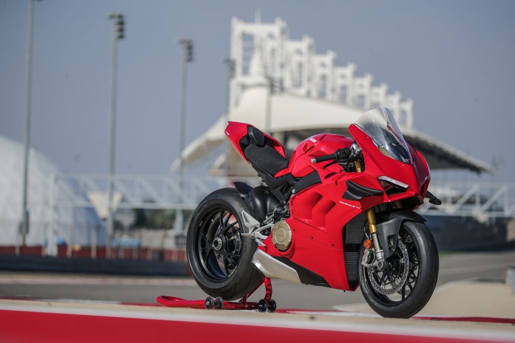 ducati-panigale-v4-my-2020