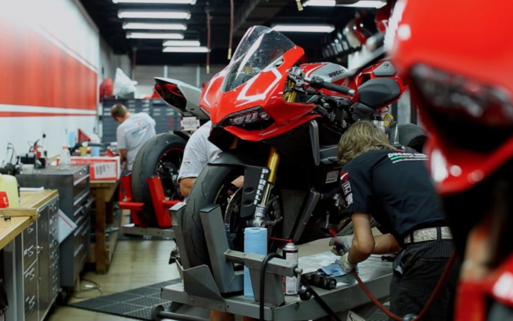 ducati-service-warm-up-2020
