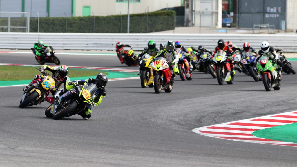 trofeo-italia-naked-2020-dunlop-partnership-ufficiale-by-chinotto-neri