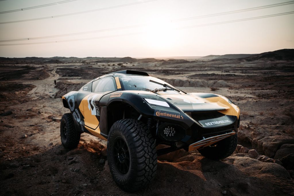 odyssey-21-extreme-e-continental-dakar-2020-suv-elettrico-gomme