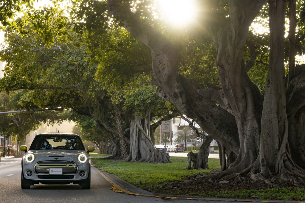 nuova-mini-full-electric-rimini-ri-mini-presentazione-impatto-zero