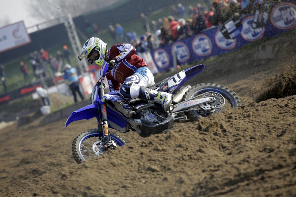 motocross-vittorie-per-pirelli-in-italia-e-inghilterra-scorpion-mx32