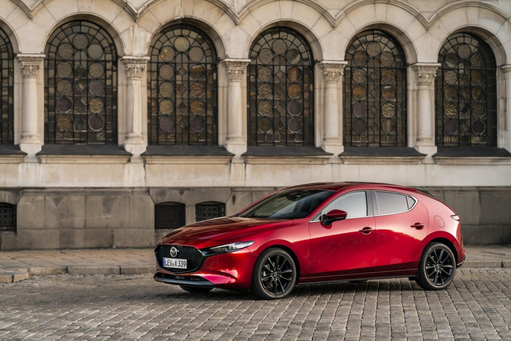 world-car-of-the-year-2020-mazda-cx-30-mazda3-finaliste-per-il-premio