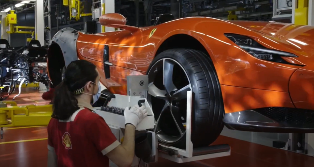 maranello-riparte-ferrari-monza-sp2-812-gts-f8-tributo