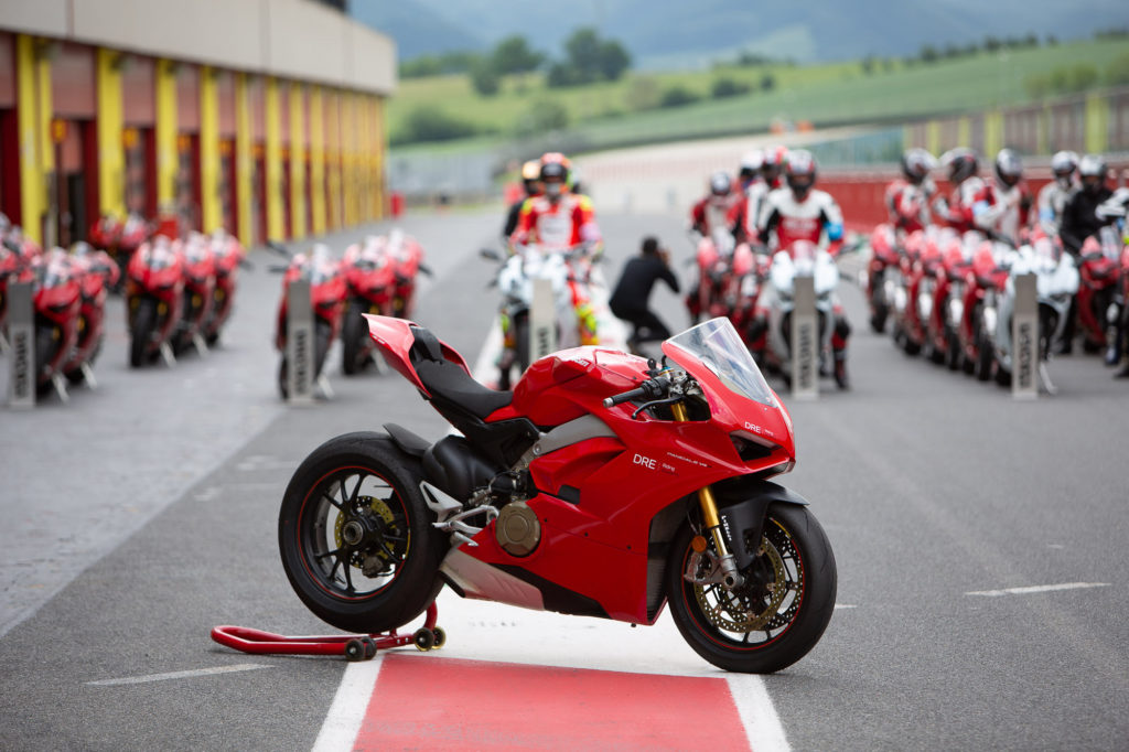 dre-academy-2020-ducati-confermati-i-corsi-e-aggiornato-il-calendario