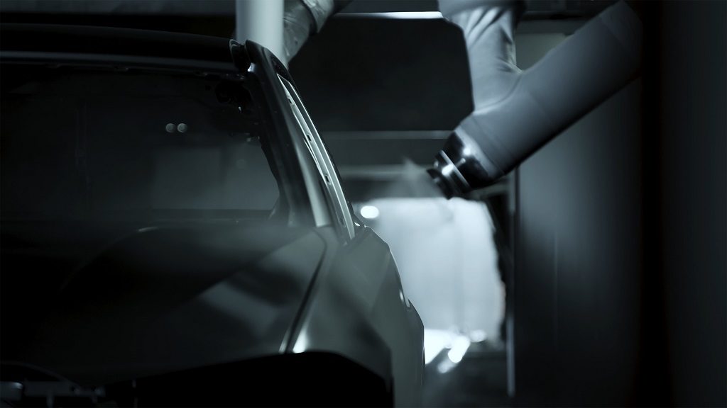 vernici-bmw-il-gruppo-utilizza-soluzioni-ai-per-aumentarne-la-qualita