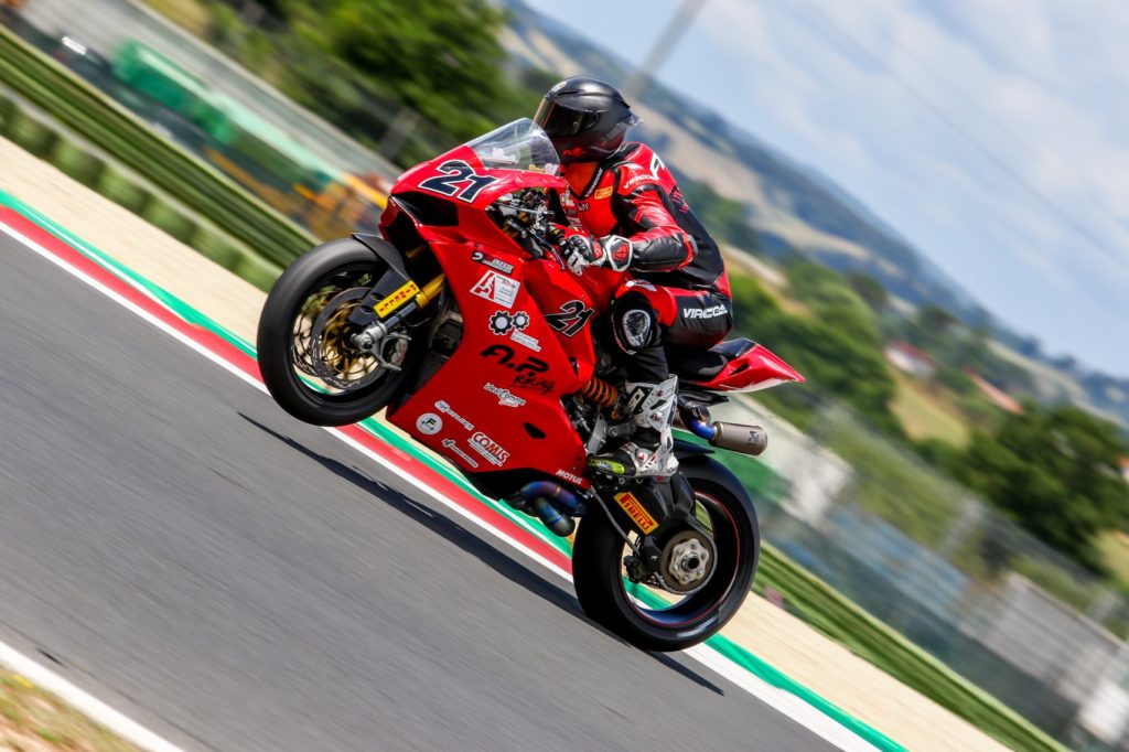 pirelli-national-trophy-2020-ls2-helmets-eleveit-sponsor