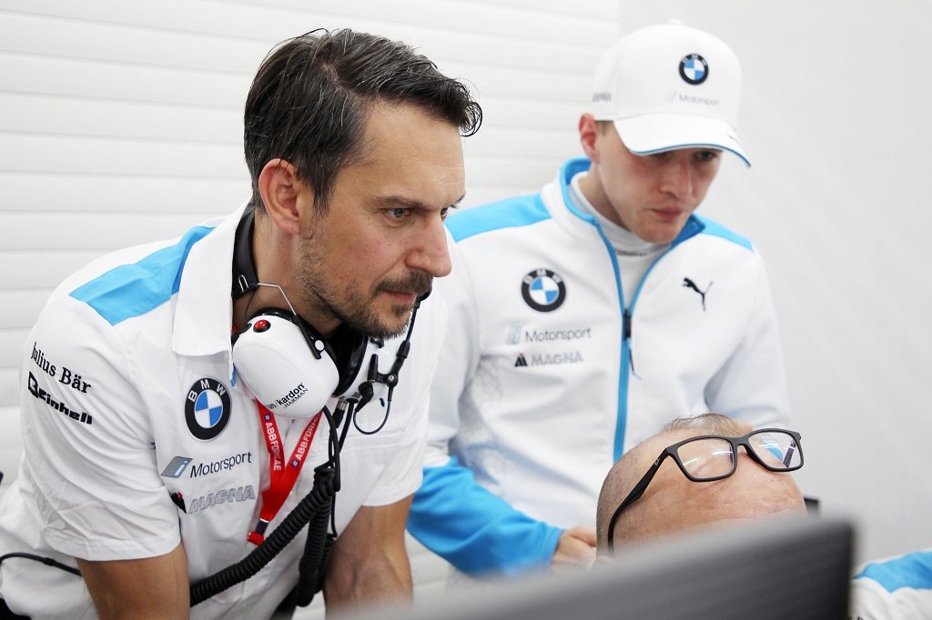 i-due-mondi-della-formula-e-il-lavoro-con-il-simulatore-costituisce-la-base-per-il-successo-in-pista