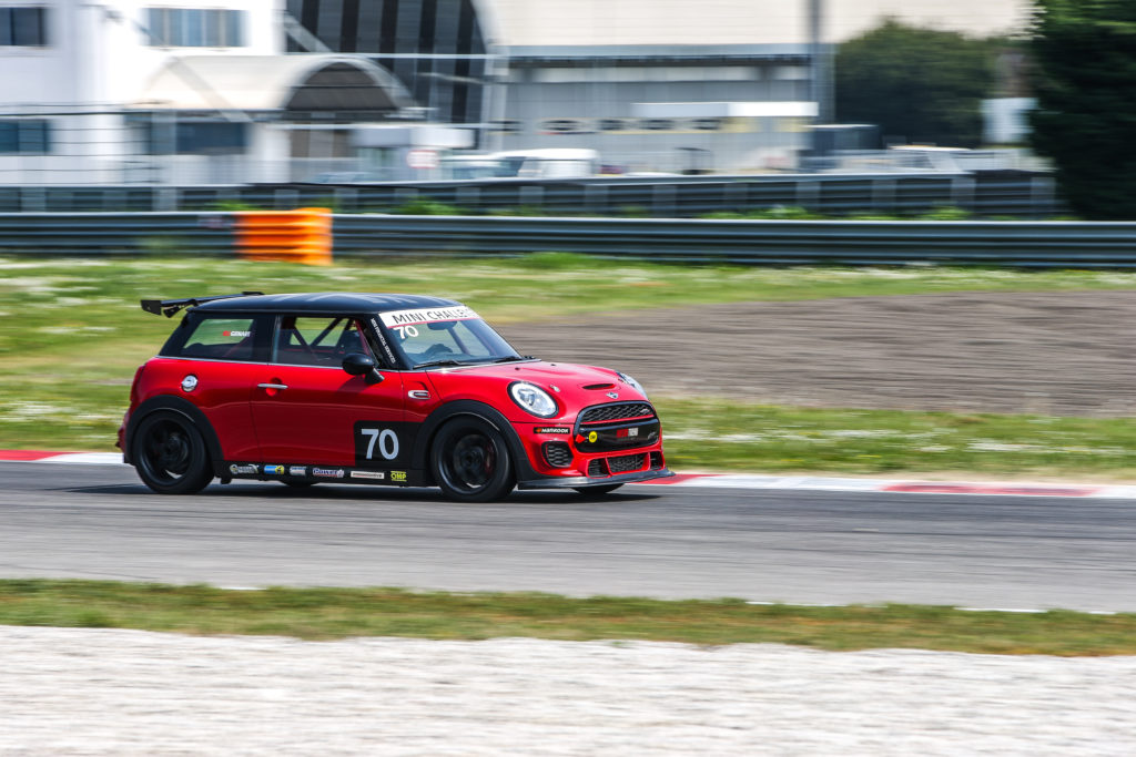 team-duell-race-arexons-partner-tecnico-campionato-mini-challenge