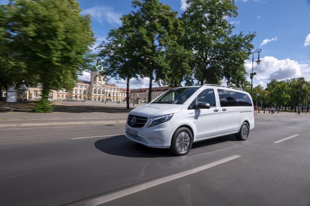 evito-tourer-nuovo-mercedes-benz-autonomia-trasporto-persone