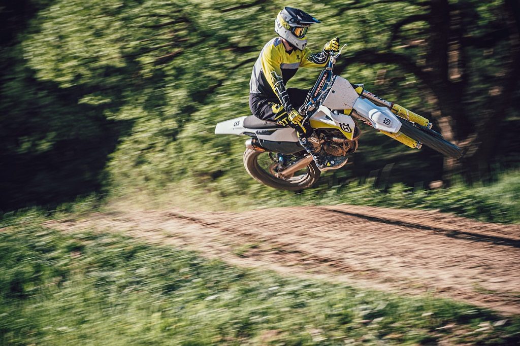 ktm-e-husqvarna-scelgono-dunlop-geomax-mx-33-per-le-gamme-motocross-2021