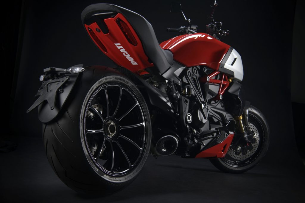accessori-ducati-performance-animo-sportivo-ducati-diavel-1260