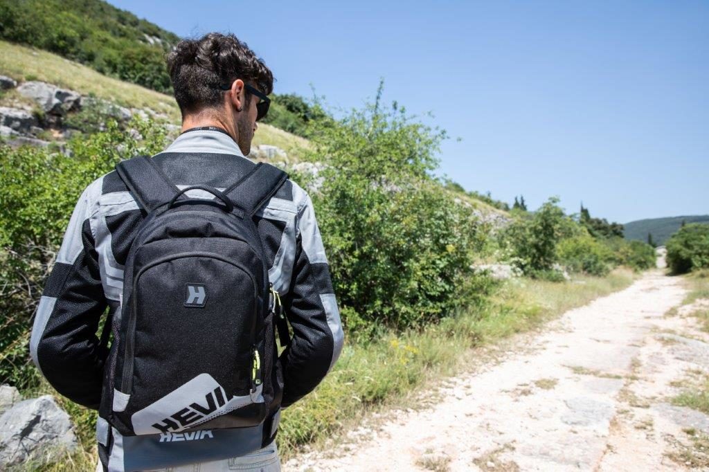 nautilus-hevik-zaino-multitasking-casco-demi-jet-linea