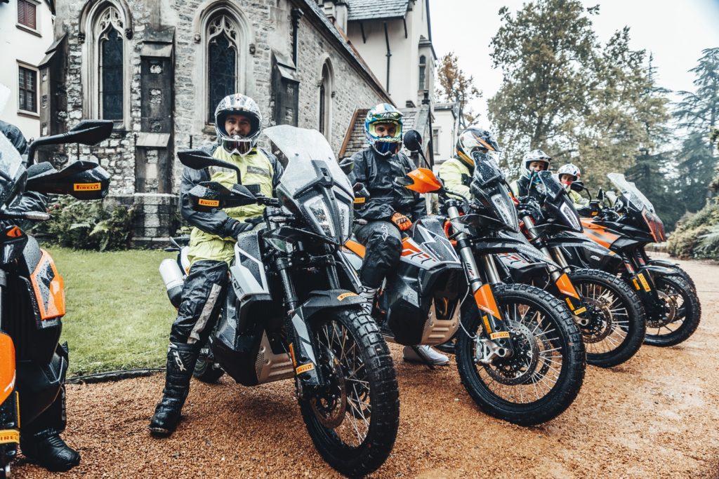 ride-out-experience-2020-ktm-pirelli-adventure-pirelli-scorpion-str