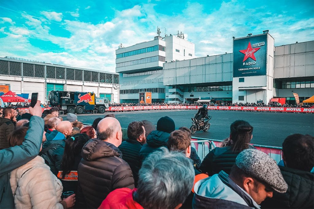 bmw-motorrad-italia-porta-la-famiglia-heritage-al-motor-bike-expo-di-verona-dove-saranno-presentati-tre-inediti-progetti-italiani-di-customizzazione-della-bmw-r-18