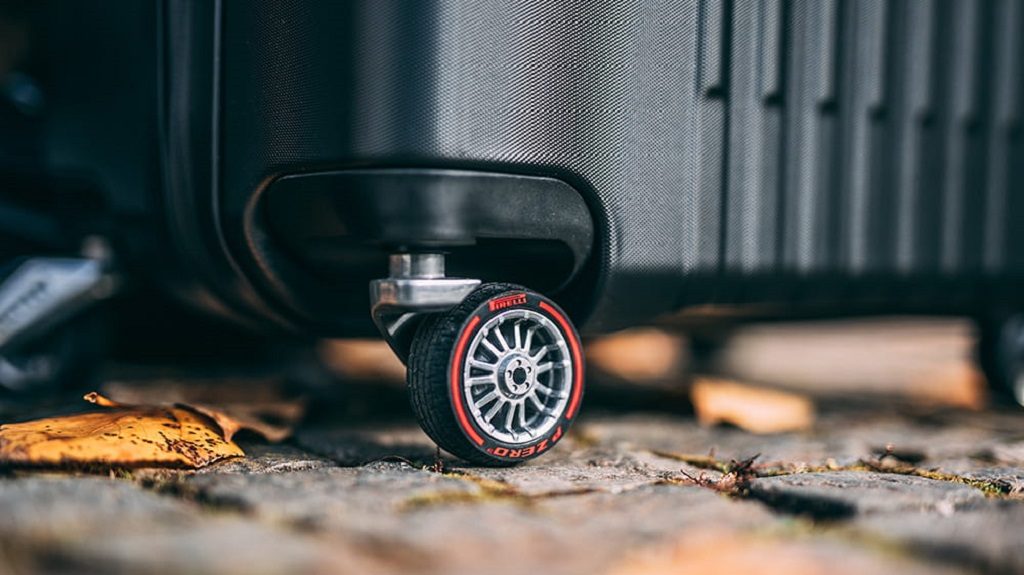 montblanc-x-pirelli-my4810-pneumatici-p-zero-gomme