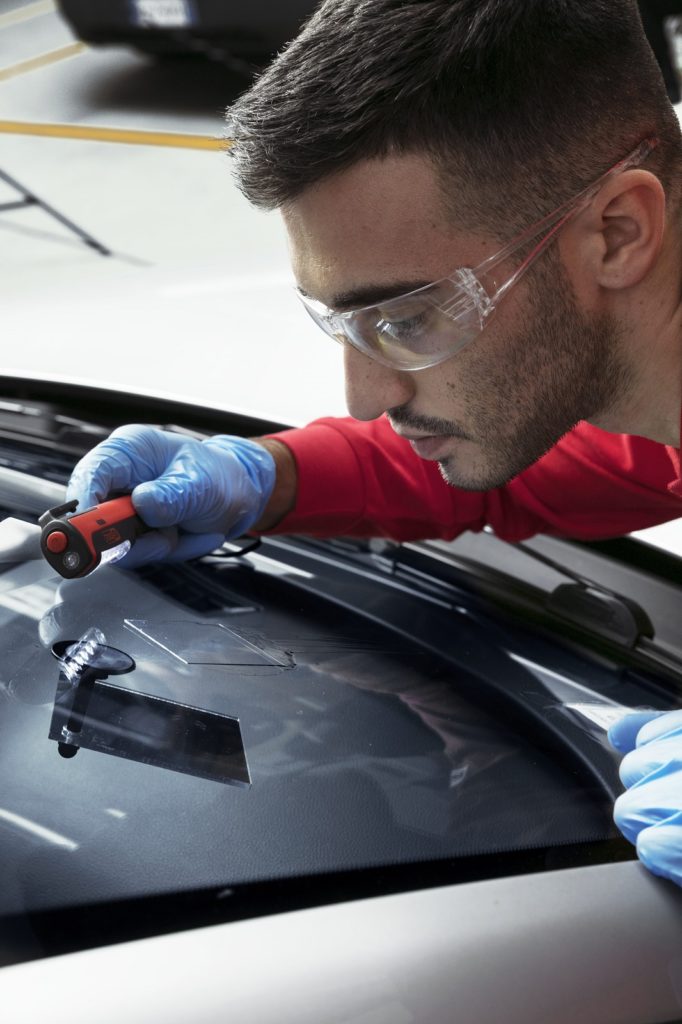 stagione-invernale-consigli-carglass-inverno-auto-parabrezza-pulizia