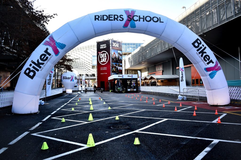 bikerx-dunlop-pneumatici-scuola-federale-eliana-macri