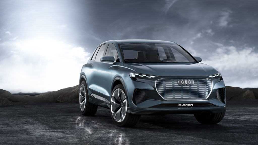 audi-q4-e-tron-via-prenotazioni-prima-suv-compatta-elettrica