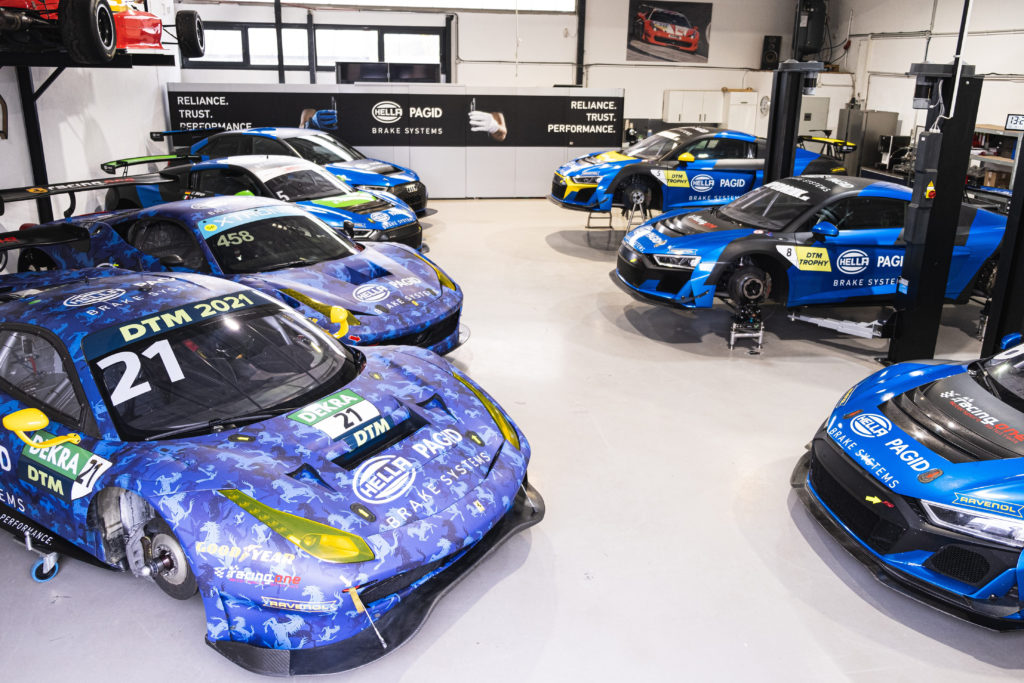 hella-pagid-sponsor-team-racing-one-nella-stagione-2021