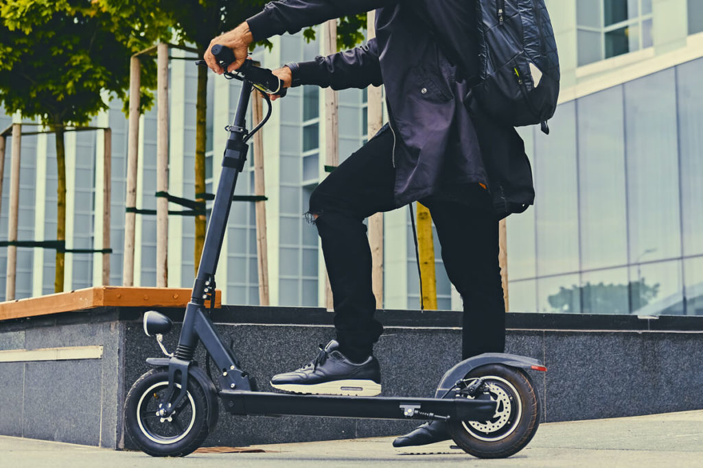 consumerismo-regole-comuni-in-tutta-italia-mobilita-elettrica-monopattini
