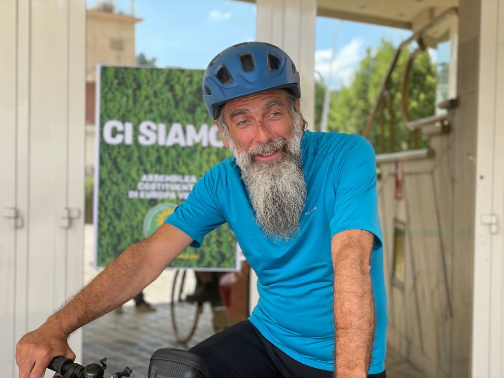 gianfranco-mascia-dopo-2-300-km-in-bici-per-il-clima