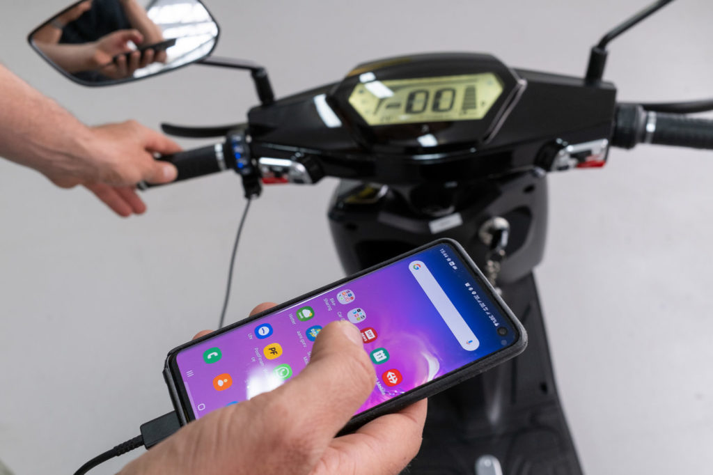 test-scooter-elettrici-tcs-come-vanno-questi-piccoli-veicoli-eletttrici-citta