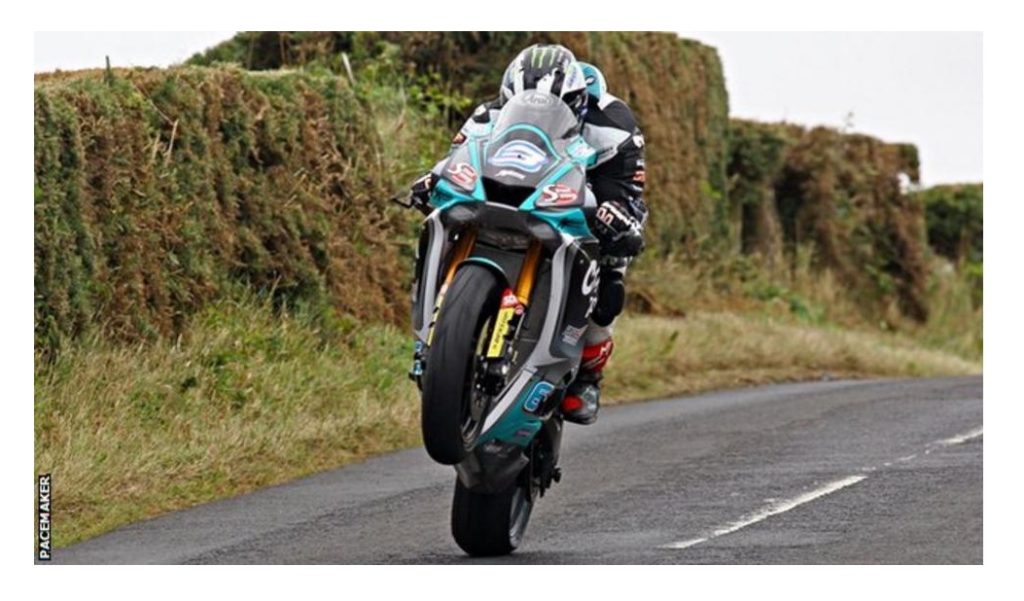 armoy-road-races-michael-dunlop-gomme-dunlop-pneumatici