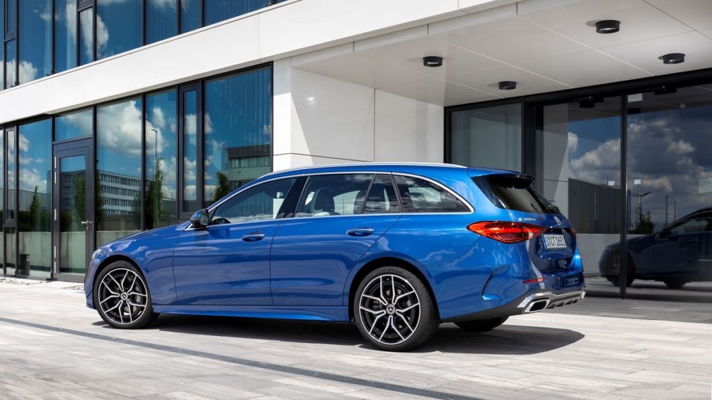 pirelli-sicurezza-e-alte-prestazioni-con-i-cinturato-p7-e-p-zero-sulla-nuova-mercedes-benz-classe-c