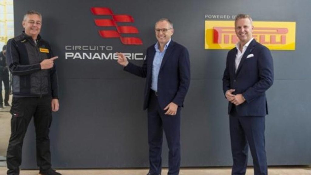 pirelli-il-presidente-e-ceo-di-formula-1-stefano-domenicali-visita-il-nuovo-proving-ground-in-brasile