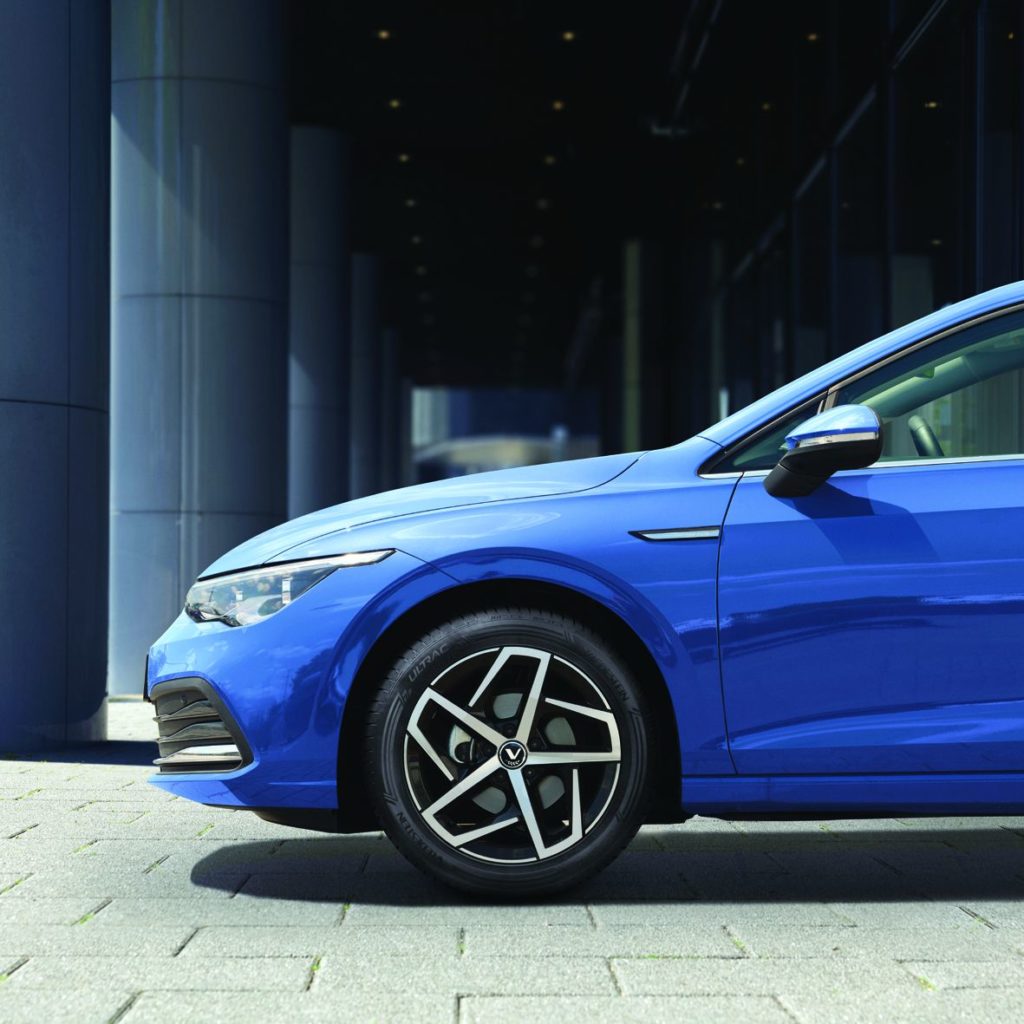 apollo-tyres-amplia-la-pluripremiata-gamma-di-pneumatici-estivi-premium-vredestein-ultracvredestein-ultrac-misure-dimensioni-pneumatici-estivi-nuove-2022