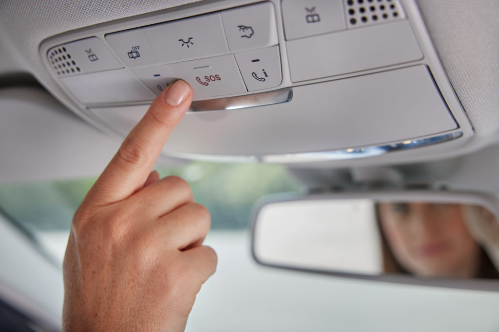 ecall-bosch-emergency-call-servizio-di-chiamata-demergenza-10-anni