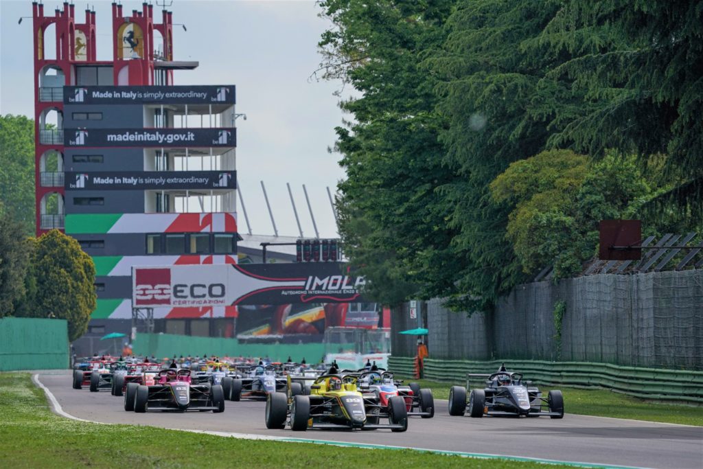 italian-f4-championship-2023-pneumatici-pirelli-imola