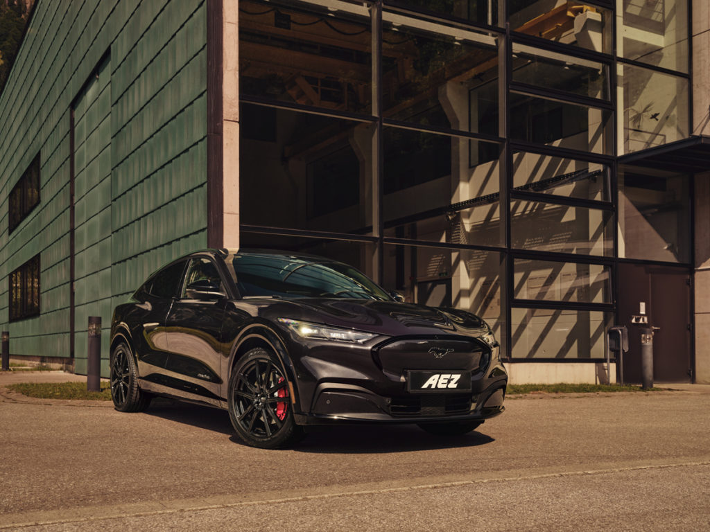 aez-montreal-il-cerchio-a-doppia-razza-moderno-e-di-tendenza